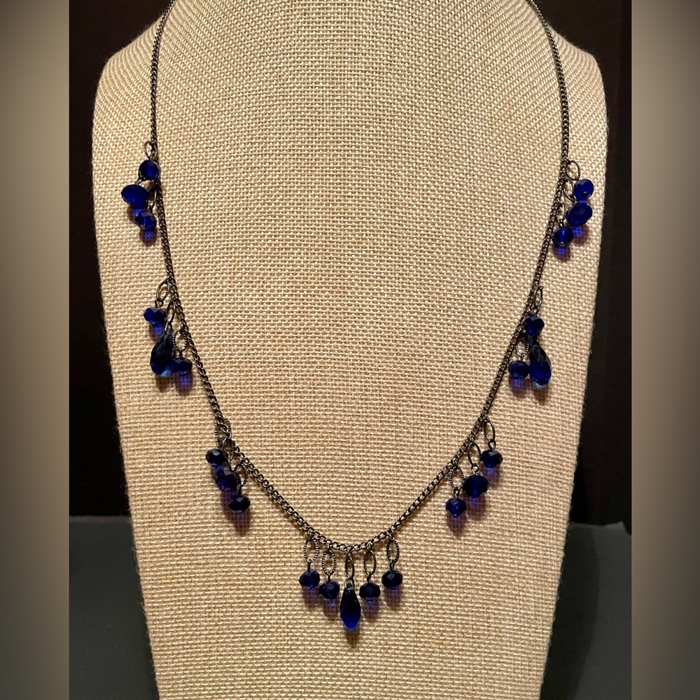 👑Blue Faceted Glass Dangle Necklace